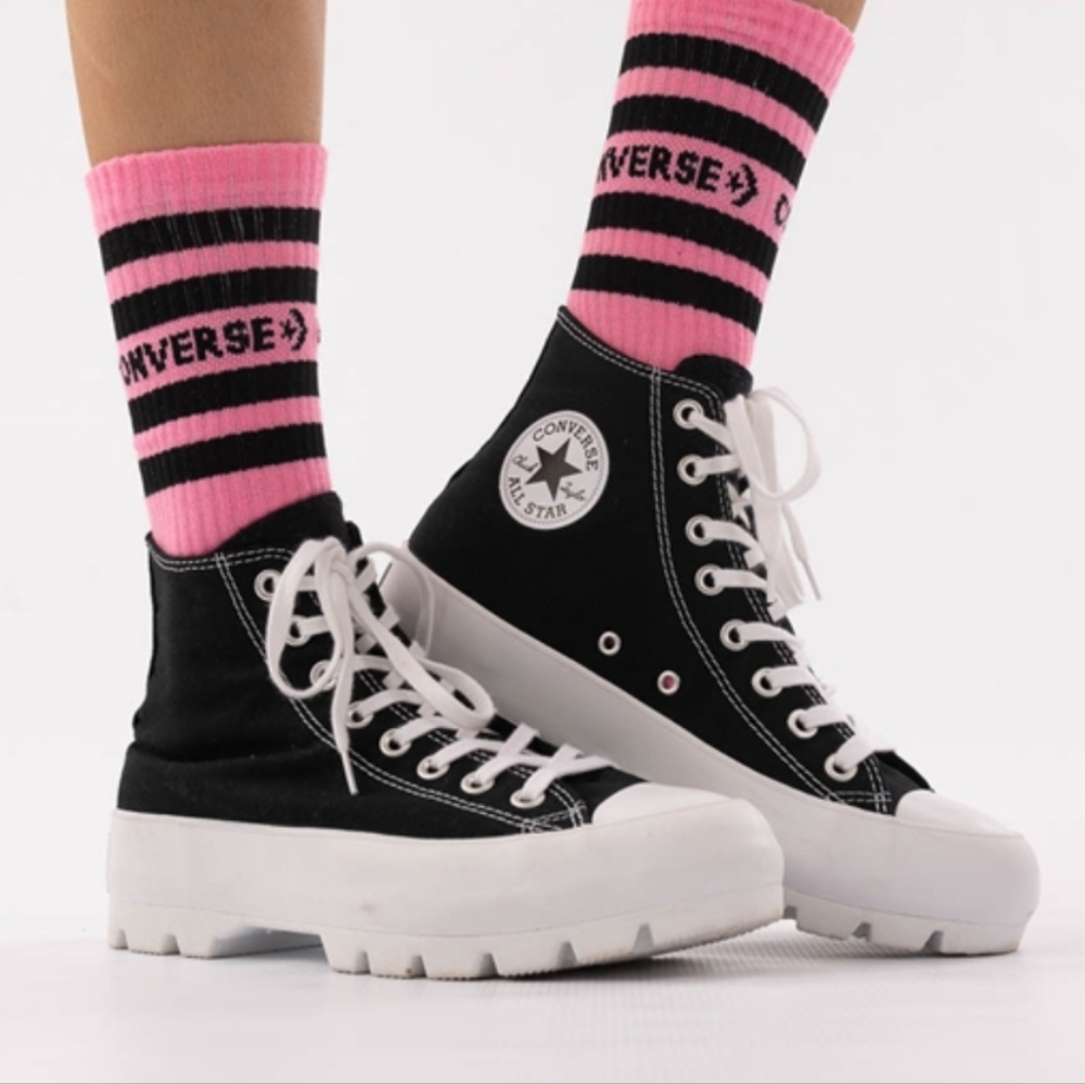 Womens Converse Chuck Taylor All Star Lugged High-Top Sneaker - Black 7